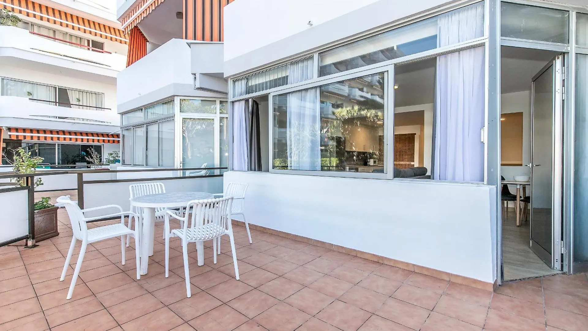 Charming Apt Puerto Cruz, Terrace & Pool Access Puerto de la Cruz  0*, Puerto de la Cruz (Tenerife)